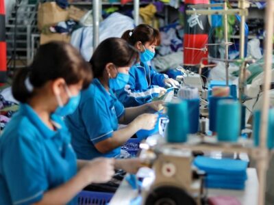 Chất lượng nguồn nhân lực có vai trò quan trọng trong tăng năng suất lao động. (Ảnh minh họa)